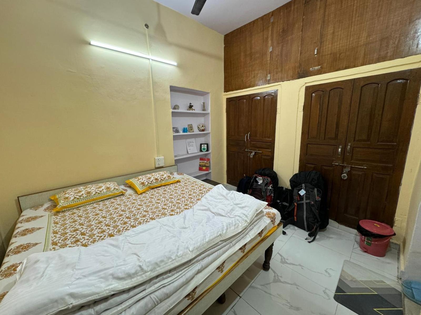 Nadya Homestay For Female & Family Jaipur Room photo